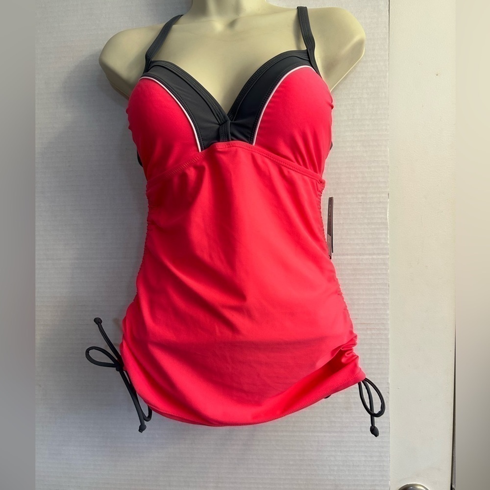 Free Country women’s color block tankini swim suit top only NWT Sz S 4/6. M4